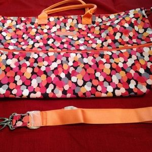 VERA BRADLEY EXPANDABLE TRAVEL BAG
